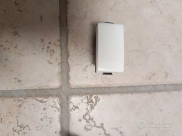 Interruttore bipolare Bticino Matix AM5011