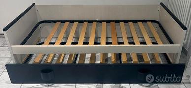 Due letti: uno singolo ed uno a scomparsa