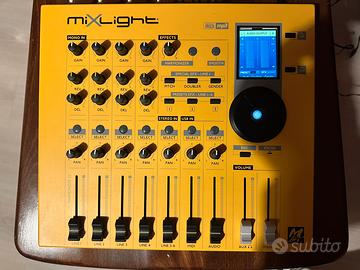 Mixer M-Live