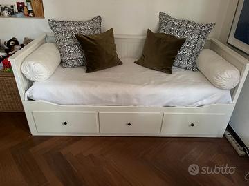 Letto/ divano  IKEA bianco due piazze