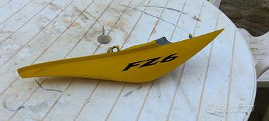 Fianco yamaha fz6 sinistro