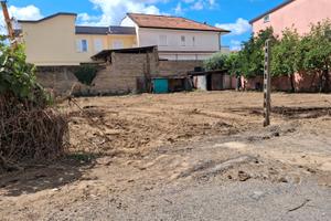 Terreno edificabile parete