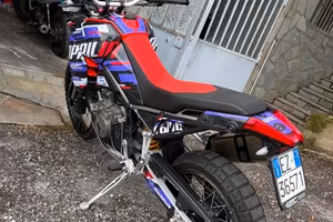 Aprilia tuareg 660