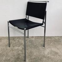 Quattro sedie “Roquebrune” di Gray per ClassiCon