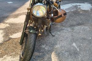 Yamaha XJR 