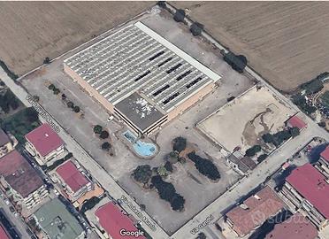 Immobile di 6900 m² con 2 locali a Orta di Atella
