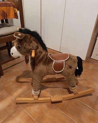 Cavallo a dondolo peluche
