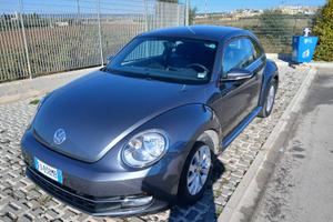 VW Maggiolino 1.6 tdi design 105 cv