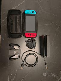Nintendo Switch (console + custodia)