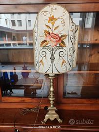 Lampada da tavolo