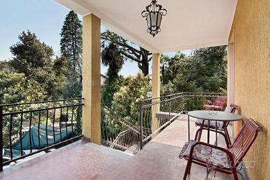 Trilocale in prvc di Como terrazzo-libero subito