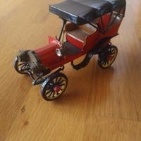 Modellini auto d'epoca