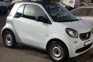 smart fortwo 1.0 benzina 70CV