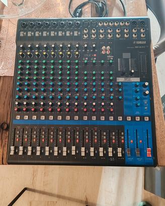 mixer Yamaha  MG 16 XU