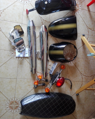 Ricambi Triumph Truxton 900 anno 2014