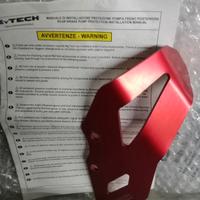 Protezione serbatoio liquido freni Guzzi V85TT 