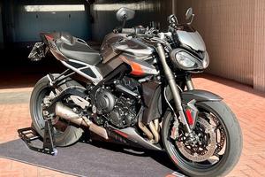 Triumph Street Triple 765 RS
