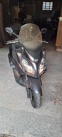 Scooter kymco downtown 300