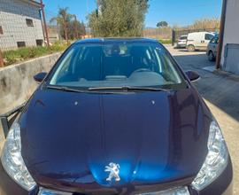 Peugeot 208 - 2014