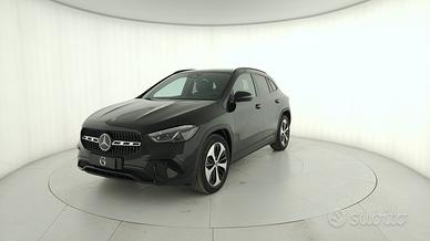 MERCEDES-BENZ GLA 200 d automatic
