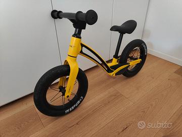 Bici senza pedali Hornit AIRO+   Ultra leggera 