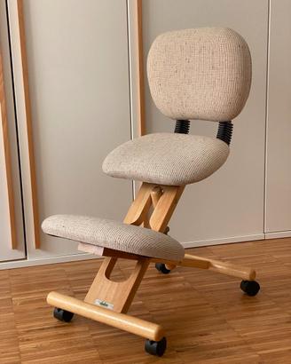 Sedia ergonomica con schienale marca Cinius