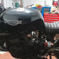 Triumph speed triple t301 900cc