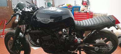 Triumph speed triple t301 900cc