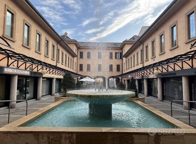 Immobile in asta di 85 m² con 1 locale a Saronno - Vista 3