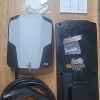 Wallbox ABL eMH1 con piastra di montaggio a parete