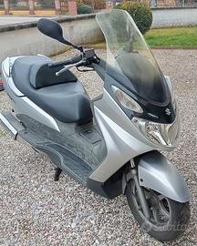 Scooter Suzuki Burgman
