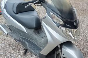 Scooter Suzuki Burgman