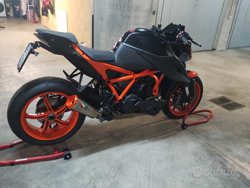 KTM superduke 1290r EVO full carbon