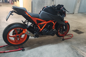 KTM superduke 1290r EVO full carbon