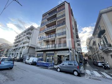 Negozio Messina [0681-10VCG]
