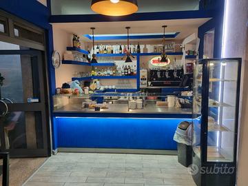 Gestione bar con cucina e canna fumaria