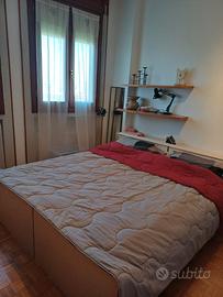 Stanza singola letto matrimoniale