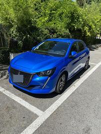 Peugeot 208 Allure 1.2 Benzina Full Optional