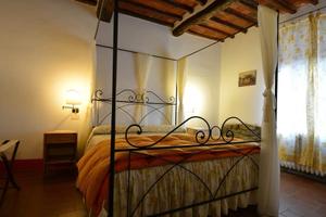 Rustico ristrutturato tra Siena e Firenze