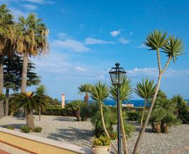 Catanzaro Lido, ampio appartamento panoramico