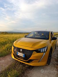 Peugeot 208 gt line