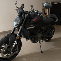 Ducati Monster 937