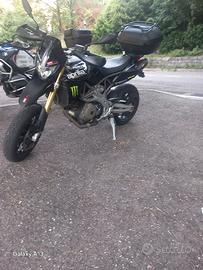 aprilia dorsoduro750