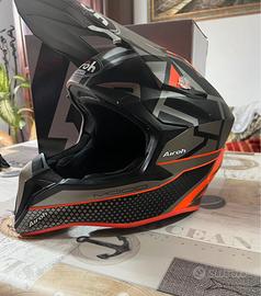 Casco Airoh