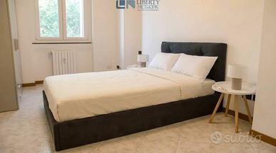 Stanza in appartamento di 91 m² a Milano