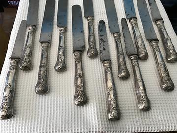 Collezione di coltelli da servizio