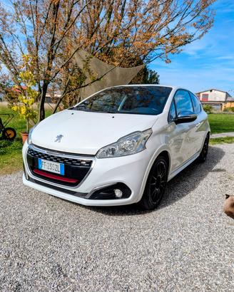 Peugeot 208 THP S&S 3 porte GTi