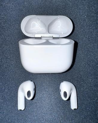 Apple Airpods 4 (modello con caricatore wireless)