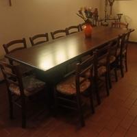 tavolo conviviale con 11 sedie 