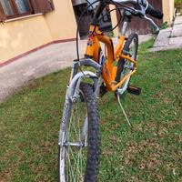 Bici MTB Ragazzo/Ragazza 24 Gialla